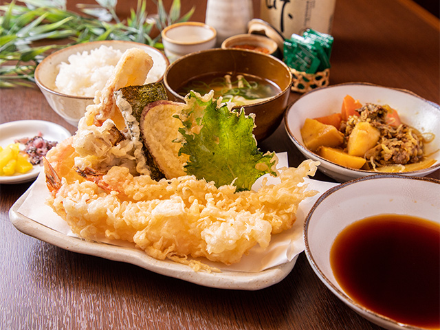 天ぷら弁当(味噌汁と天ダシ付き)